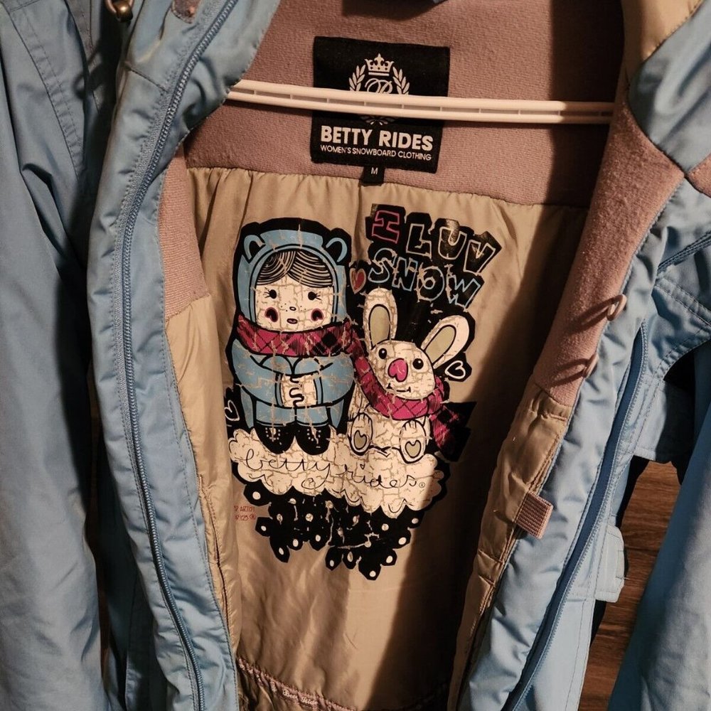 Betty Rides Snowboarding Jacket Women Size M PinkyPop 123